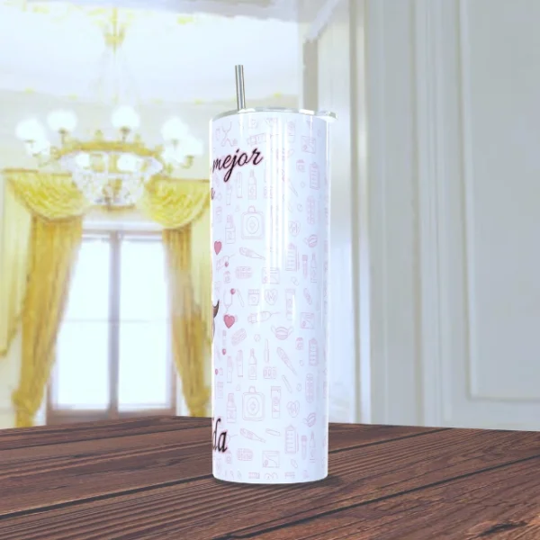 Tumbler aqui toma la mejor enfermera (4) Tumbler personalizado para enfermera con ilustración kawaii y frase Aquí toma la mejor enfermera personalizado con nombre.